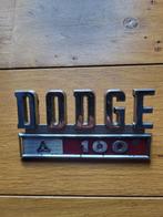 Dodge 100 embleem, jaar 70, Auto-onderdelen, Ophalen of Verzenden, Gebruikt, Amerikaanse onderdelen