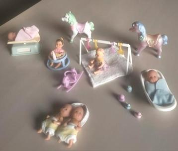 Barbie baby's en accessoires  beschikbaar voor biedingen