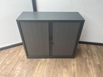 Antracieten roldeurkast 105x120 beschikbaar voor biedingen