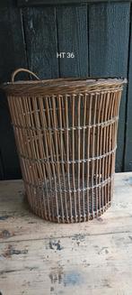 Ancienne corbeille à papier
En bois
Hauteur 36 cm, Enlèvement ou Envoi, Comme neuf