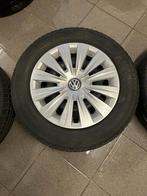 Pneus 15 pouces avec jante Volkswagen - pneus d'hiver, Autos : Pièces & Accessoires, Jante(s), Véhicule de tourisme, 15 pouces