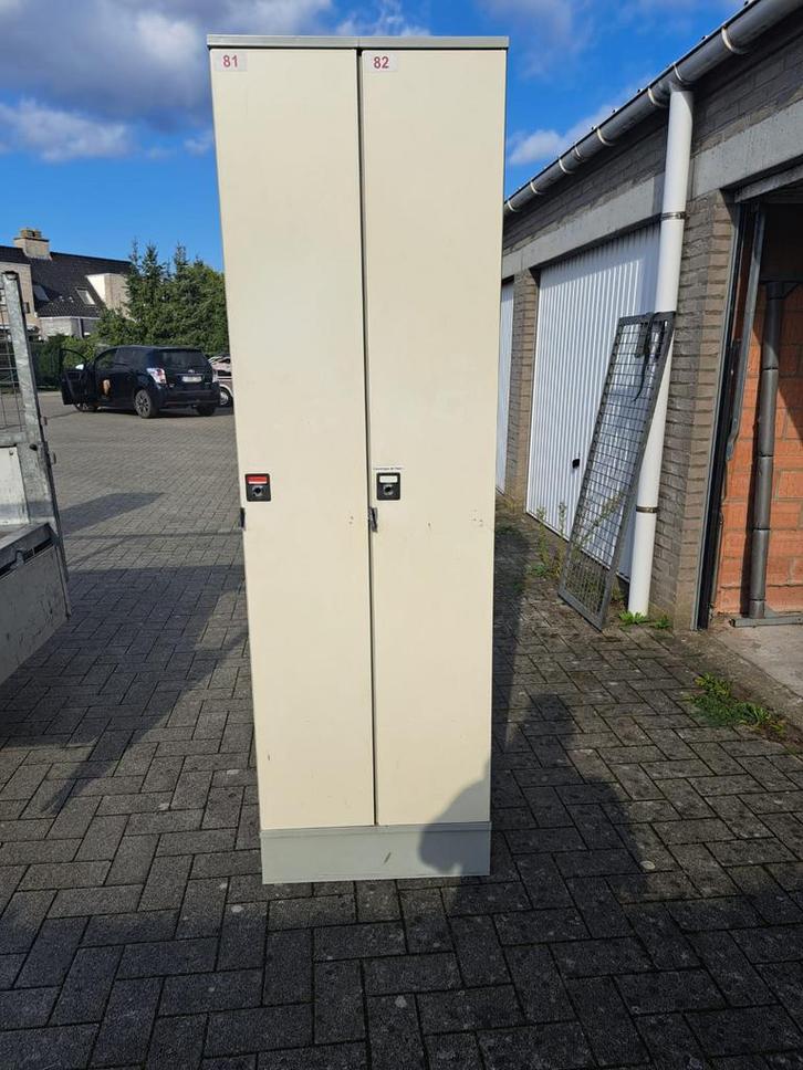 Uit te kiezen lockers vanaf €25/stuk, Huis en Inrichting, Kasten | Lockerkasten, Gebruikt, Ophalen