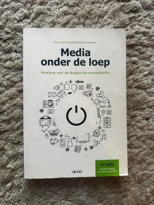 Media onder de loep - Analyse van de Belgische massamedia, Boeken, Studieboeken en Cursussen, Gelezen, Hogeschool, Verzenden