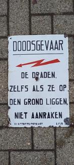 Emaille bord Doodsgevaar, Ophalen