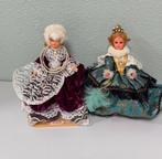 2x Bruxelles Brussels Belgium, poupées pop fauteuil dentelle, Enlèvement ou Envoi, Comme neuf, Poupée