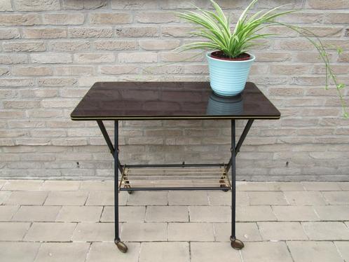 Retro bijzettafel fifties-sixties, Verzamelen, Retro, Huis en Inrichting, Ophalen