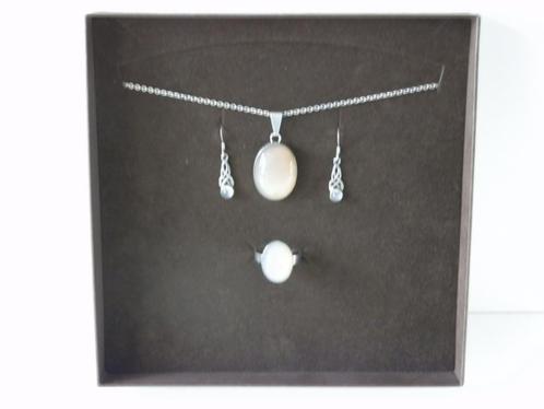Opaal. Zilveren juwelen met opaal edelstenen. 925., Bijoux, Sacs & Beauté, Bijoux anciens, Autres types, Argent, Avec pierre précieuse