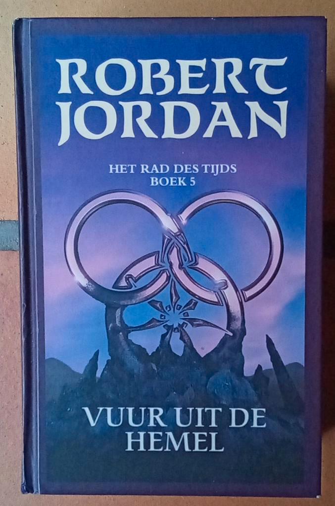 Robert Jordan - Vuur uit de hemel, Boeken, Fantasy, Zo goed als nieuw, Ophalen of Verzenden