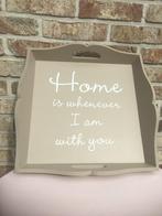 DIENBLAD IN HOUT NIEUW "HOME IS WHENEVER I AM WITH YOU", Ophalen of Verzenden, Nieuw, Vierkant, Hout