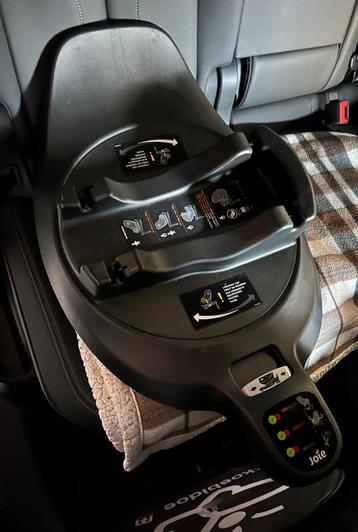 Voetbasis i-base encore beschikbaar voor biedingen