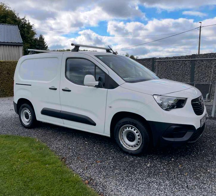 Opel Combo - 2020 1.5, Auto's, Opel, Particulier, Combo Tour, Apple Carplay, Diesel, Euro 6, Overige carrosserie, Wit, Zwart, Voorwielaandrijving