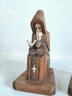 Vintage houten beeldje van monnik of priester, Antiek en Kunst, Antiek | Religieuze voorwerpen, Ophalen of Verzenden