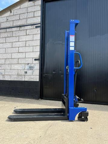 Hydraulische manuele stapelaar (1.000kg) beschikbaar voor biedingen