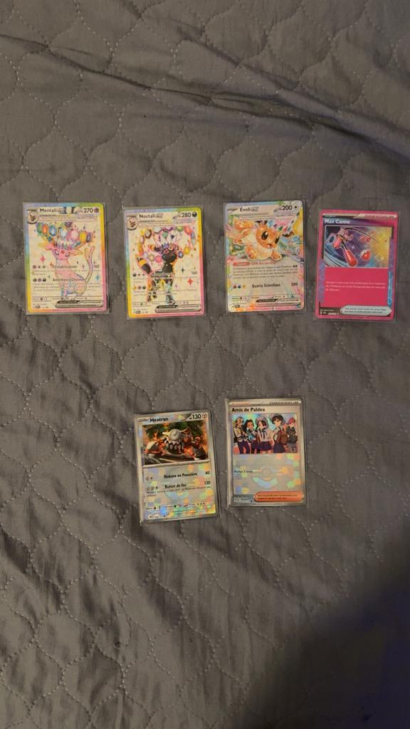 Cartes Pokemon Ev 8.5, Hobby & Loisirs créatifs, Jeux de cartes à collectionner | Yu-gi-Oh!, Comme neuf, Booster, Foil, Enlèvement
