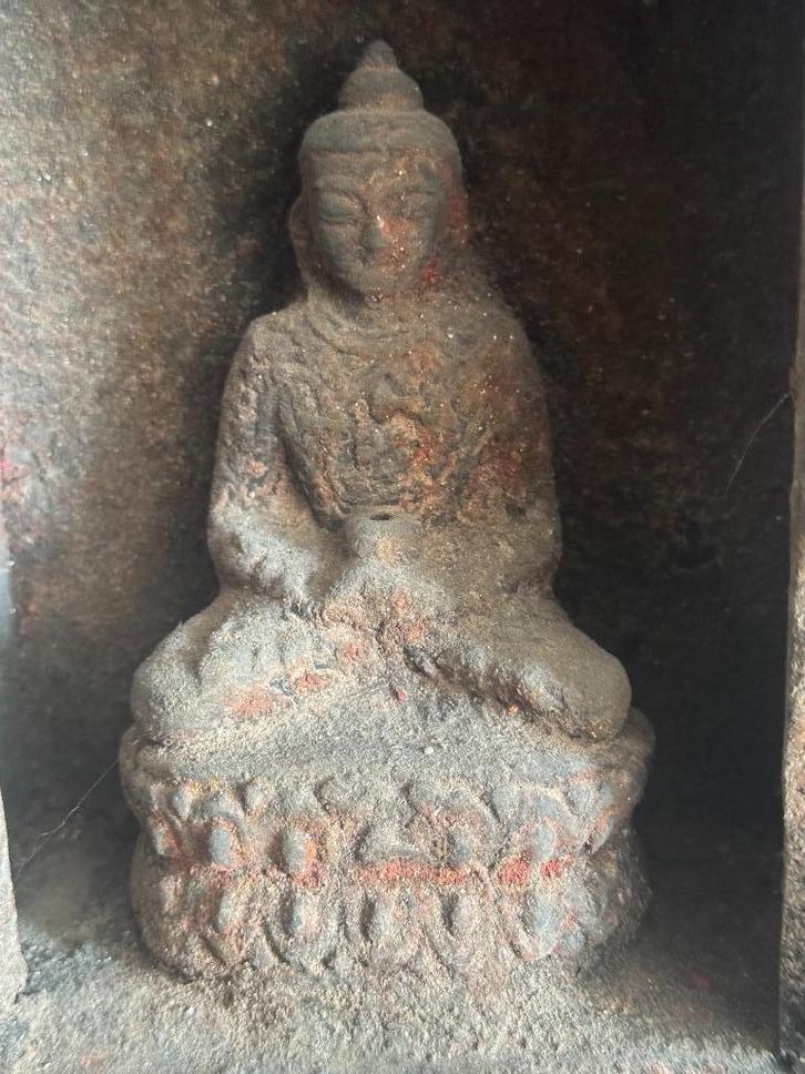 Oud gesneden houten huisaltaar met Boeddha - Nepal, Antiek en Kunst, Kunst | Niet-Westerse kunst, Ophalen of Verzenden