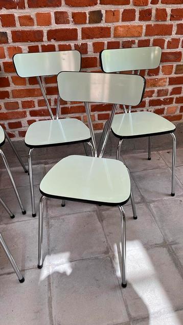 6 vintage pastelgroene formica stoelen, Ophalen