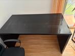 Zwart bureau van Ikea – ruim en stevig, Huis en Inrichting, Bureaus, Ophalen, Gebruikt, Bureau