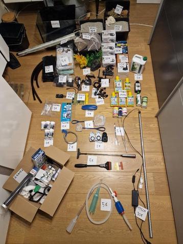 Aquarium accessoires beschikbaar voor biedingen