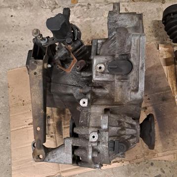 vw corrado versnellingsbak  beschikbaar voor biedingen