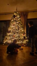 Hoogwaardige kunstkerstboom H: 243 cm - Nieuwstaat, Diversen, Kerst, Ophalen, Nieuw