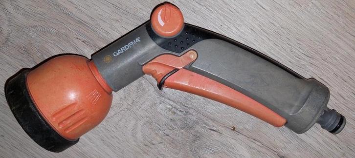 Gardena sproeipistool (verstelbaar) - in perfecte staat, Tuin en Terras, Hand-tuingereedschap, Zo goed als nieuw, Overige soorten