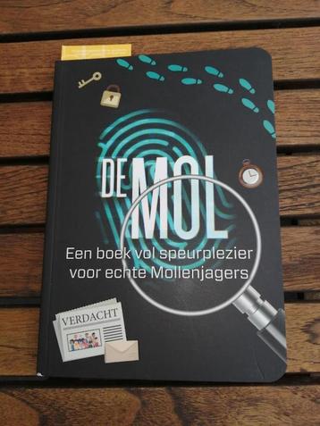 De Mol boek vol speurplezier voor echte mollenjagers  beschikbaar voor biedingen