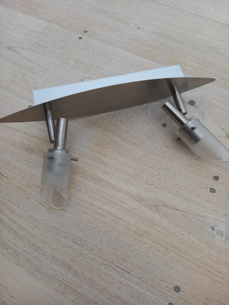 Lichtarmatuur met 2 lampen, Enlèvement