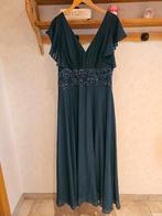 Robe de ceremonie T8 mise une fois, Vêtements | Femmes, Habits de circonstance, Enlèvement