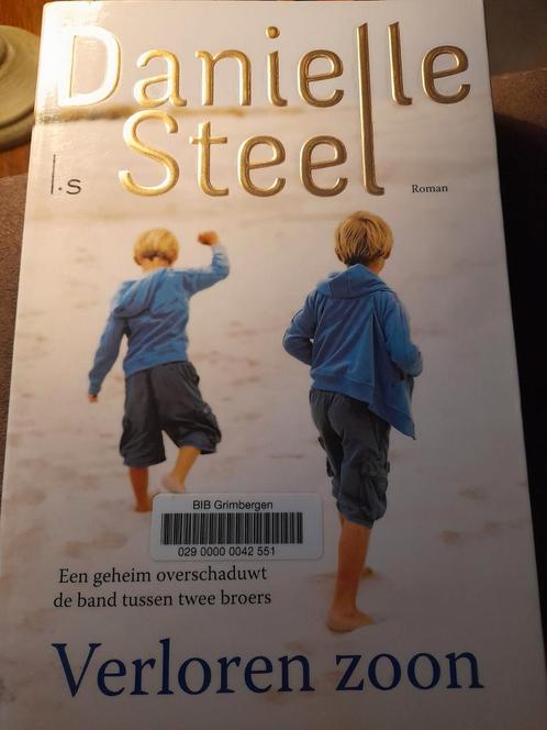 Danielle Steel - Verloren zoon, Boeken, Romans, Zo goed als nieuw, Ophalen of Verzenden