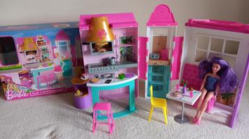 Barbie grill restaurant met barbiepop (vaste prijs) beschikbaar voor biedingen