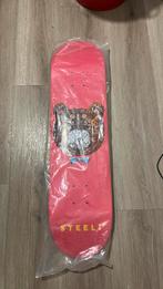 Steel deck, Sport en Fitness, Skateboarden, Ophalen of Verzenden, Zo goed als nieuw