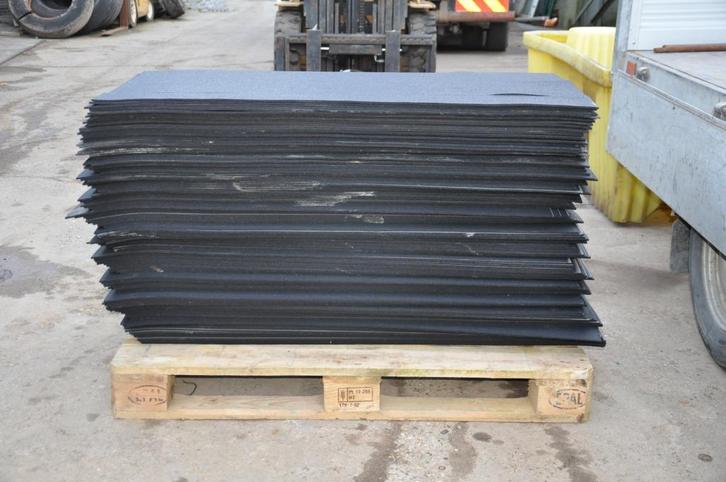 Rubber granulaat antislipmat voor ladingzekering 120x11 cm, Doe-het-zelf en Bouw, Overige Doe-Het-Zelf en Bouw, Nieuw, Ophalen