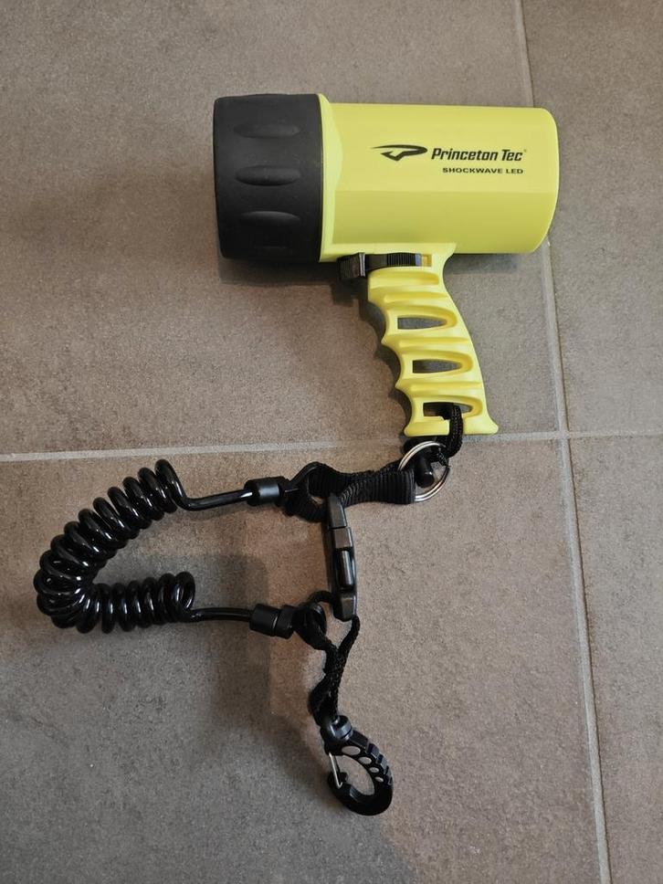 Duiklamp Princeton Tec, Watersport en Boten, Duiken, Gebruikt, Duiklamp, Ophalen of Verzenden