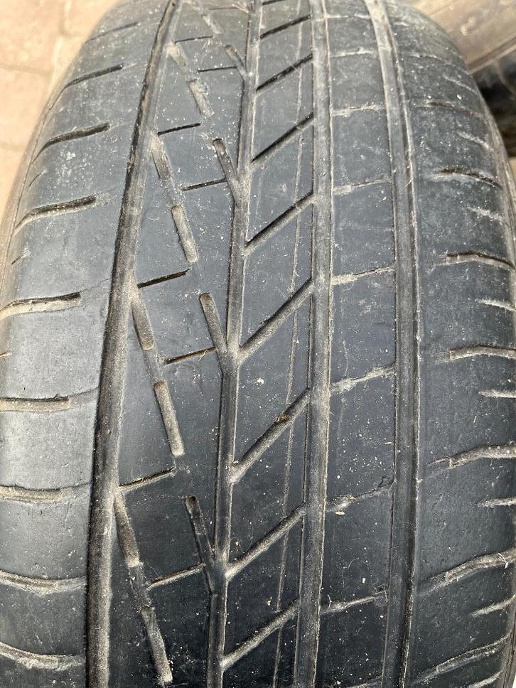 Pneus 235/65/R17 Goodyear, Auto-onderdelen, Banden en Velgen, Band(en), Zomerbanden, 17 inch, 235 mm, Gebruikt, Ophalen
