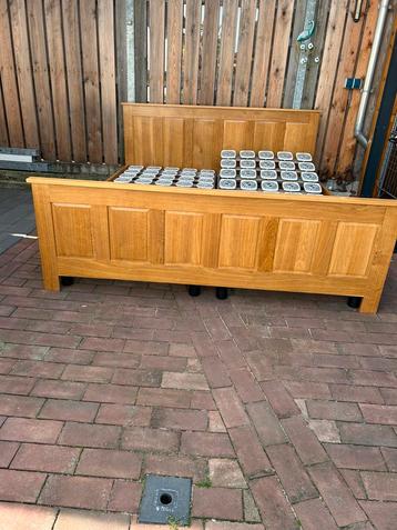Te koop massief eiken 2 persoons bo beschikbaar voor biedingen