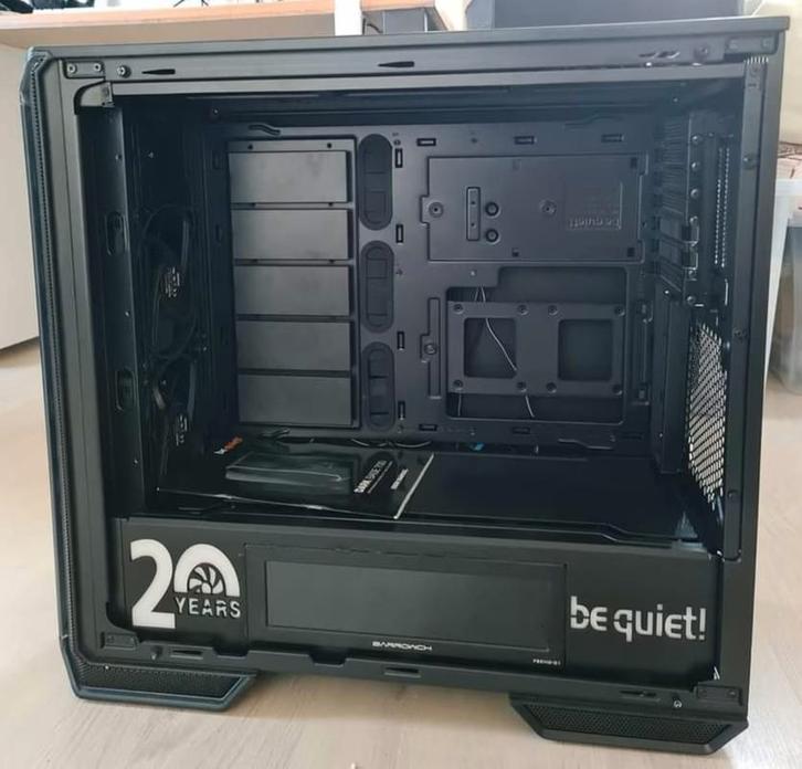 Dark base 700 20th anniversary + ingebouwd ips scherm, Computers en Software, Computerbehuizingen, Zo goed als nieuw, Ophalen of Verzenden