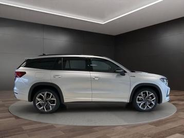 NEW MODEL KODIAQ SPORTLINE 15TSI 7PL/PANO/20/TREKH/SAFEL-25% beschikbaar voor biedingen