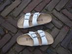 Gratis verzenden nieuwe witte arizona birkenstocks mt 38, Kleding | Dames, Slippers, Verzenden, Wit, Nieuw