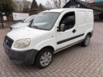Fiat doblo cargo is gekeurd voor verkoop, Auto's, Wit, Bedrijf, Met garantie (alle), 2 zetels