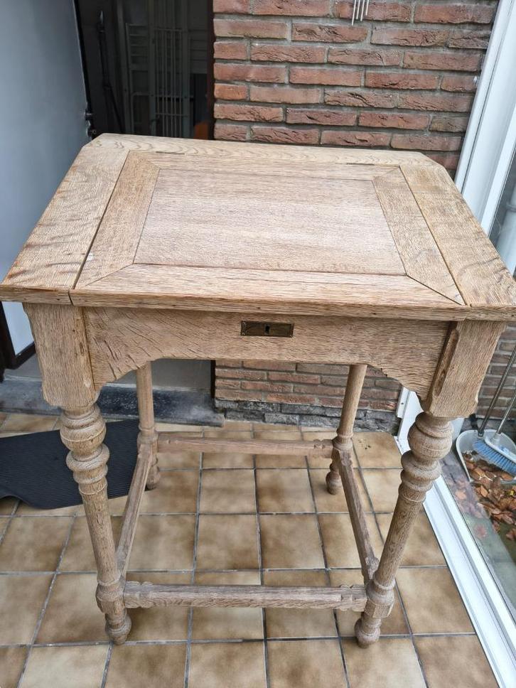 Retro hoge schrijftafel / bureautje / lessenaar / secretaire, Huis en Inrichting, Kasten | Secretaires, Gebruikt, Ophalen