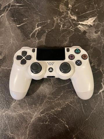 Ps4 controler wit beschikbaar voor biedingen