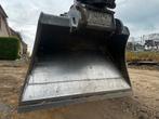 Kofferbak/afwerkingsbak CW30, Ophalen, Graafmachine