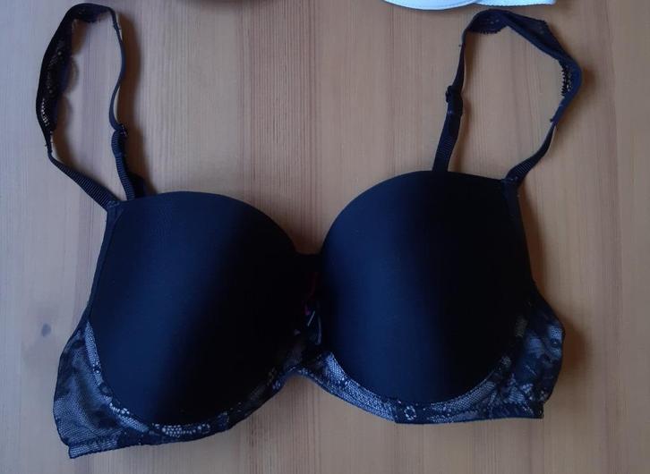 Bh / beha Passionata, EU 75B - FR 90B, zo goed als nieuw, Kleding | Dames, Ondergoed en Lingerie, BH, Zwart, Ophalen of Verzenden