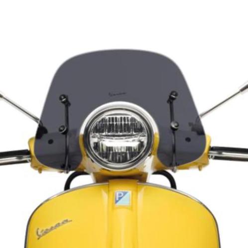 KIT SMOKED FLYSCREEN VESPA GTS 1B007200 (2019-2022), Fietsen en Brommers, Scooters | Vespa, Zo goed als nieuw, Overige modellen