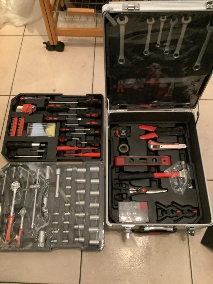 Malette, Coffret à outils 300 pièces, Bricolage & Construction, Boîtes à outils, Neuf, Remplie, Enlèvement ou Envoi