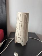 Lampe de chevet IKEA, Ophalen