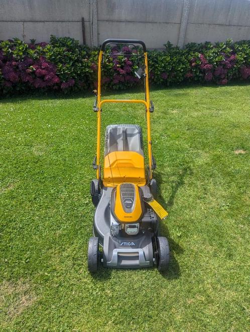 NIEUW Stiga Combi 48S grasmaaier zelftr benzine mulch, Tuin en Terras, Grasmaaiers, Nieuw, Benzine-grasmaaier, 40 t/m 49 cm, Cirkelmaaier