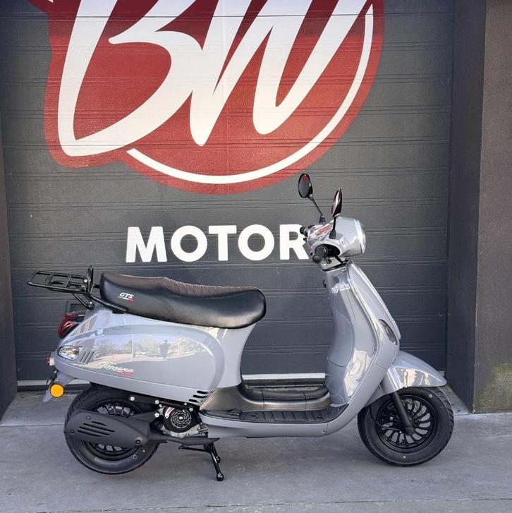 GTS Toscana Pure Licht Grijs @ BW Motors Mechelen, Fietsen en Brommers, Brommers | Overige merken, Nieuw, Klasse B (45 km/u), Ophalen