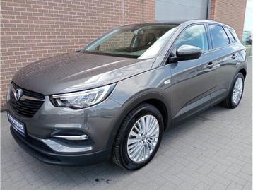 Opel Grandland X 1.2Turbo ECOTEC Edition S/S MT6 130PK, 130 pk, 96 kW, Parkeersensor, Zilver of Grijs