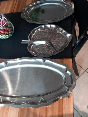 Serveerschalen beschikbaar voor biedingen